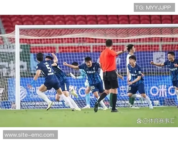 对比去年积分榜海港蓉城申花稳居前三亚泰梅州海牛依旧垫底